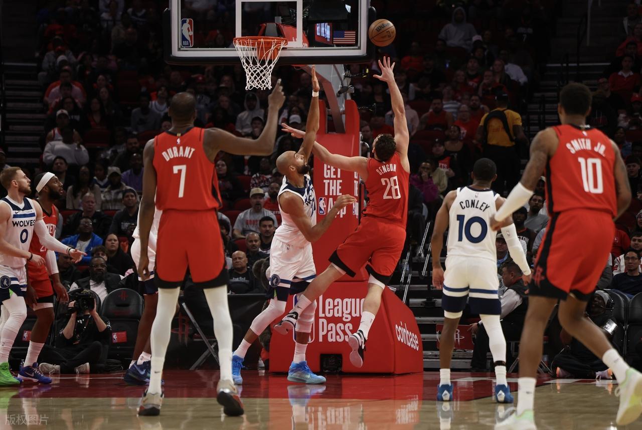 AG体育登录入口-彻底抡冒烟！杜兰特狂砍39+4+7！硬刚戈贝尔，申京25+14六犯毕业