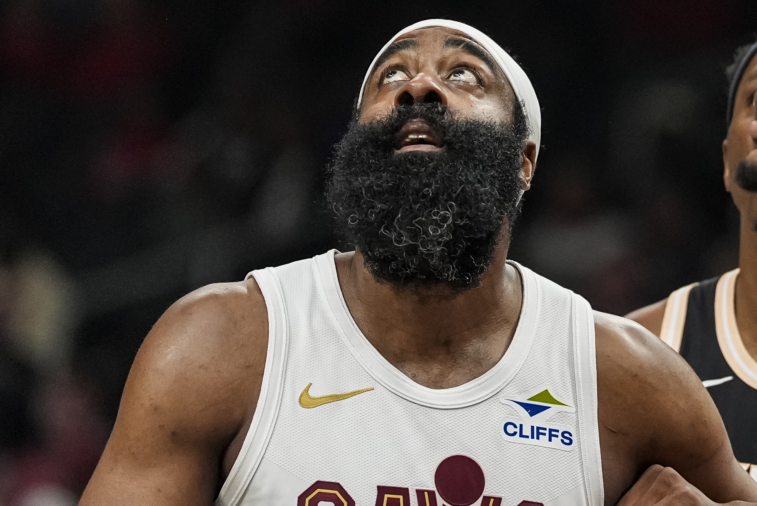 AG体育官方入口-常规赛收官战骑士迎战奇才 米切尔&amp;哈登&amp;莫布里&amp;阿伦不打